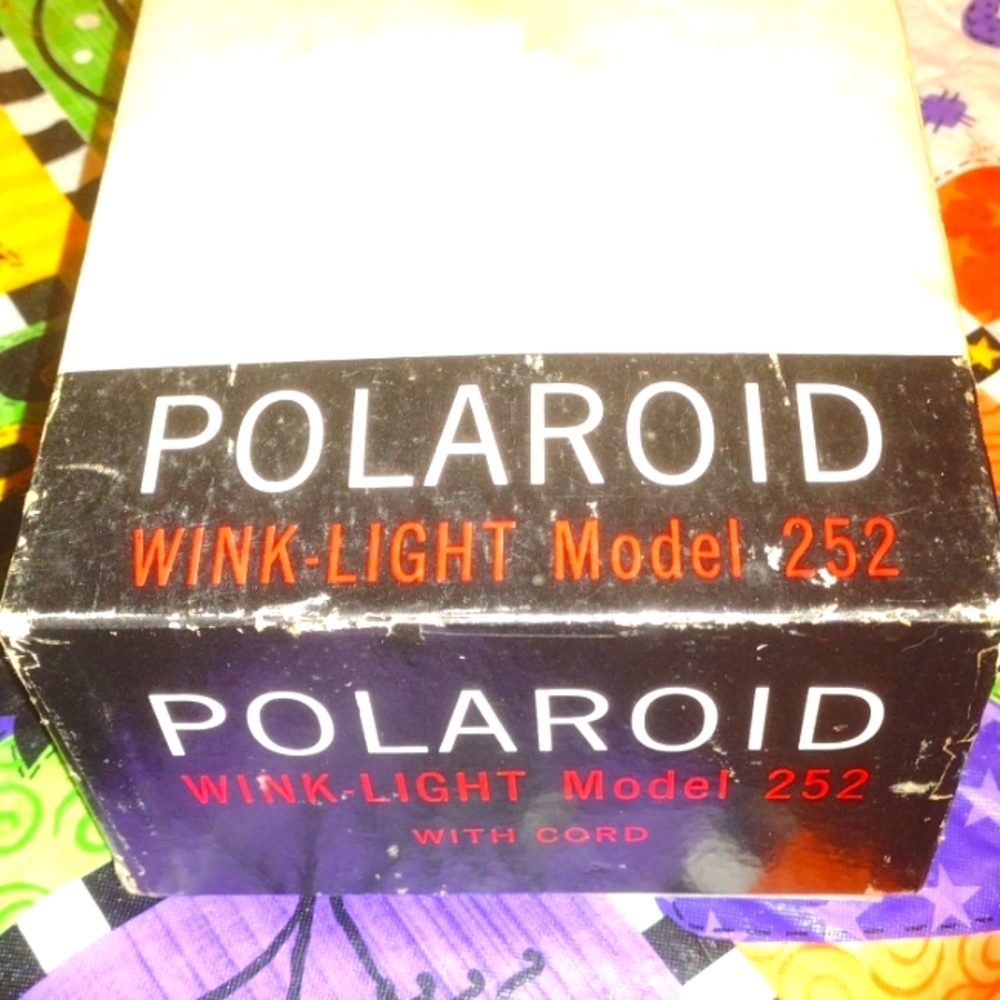 Vintage Polaroid Wink Light Model 252